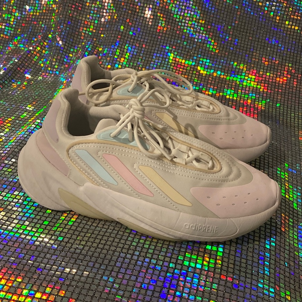 Adidas Tennis Shoes